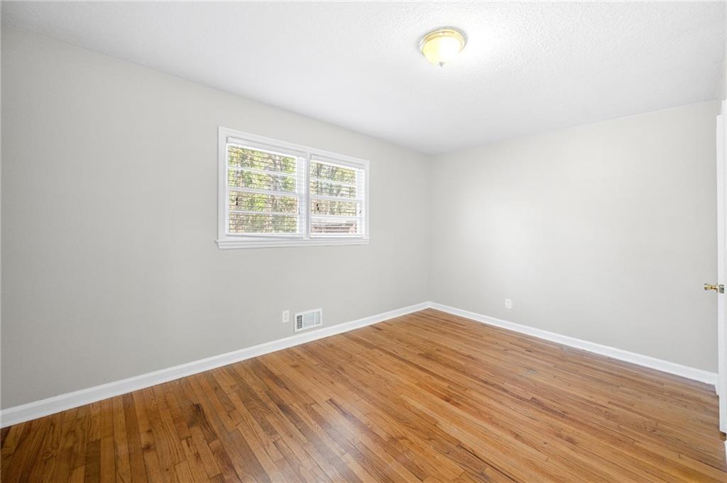 397 Waterford Road NW