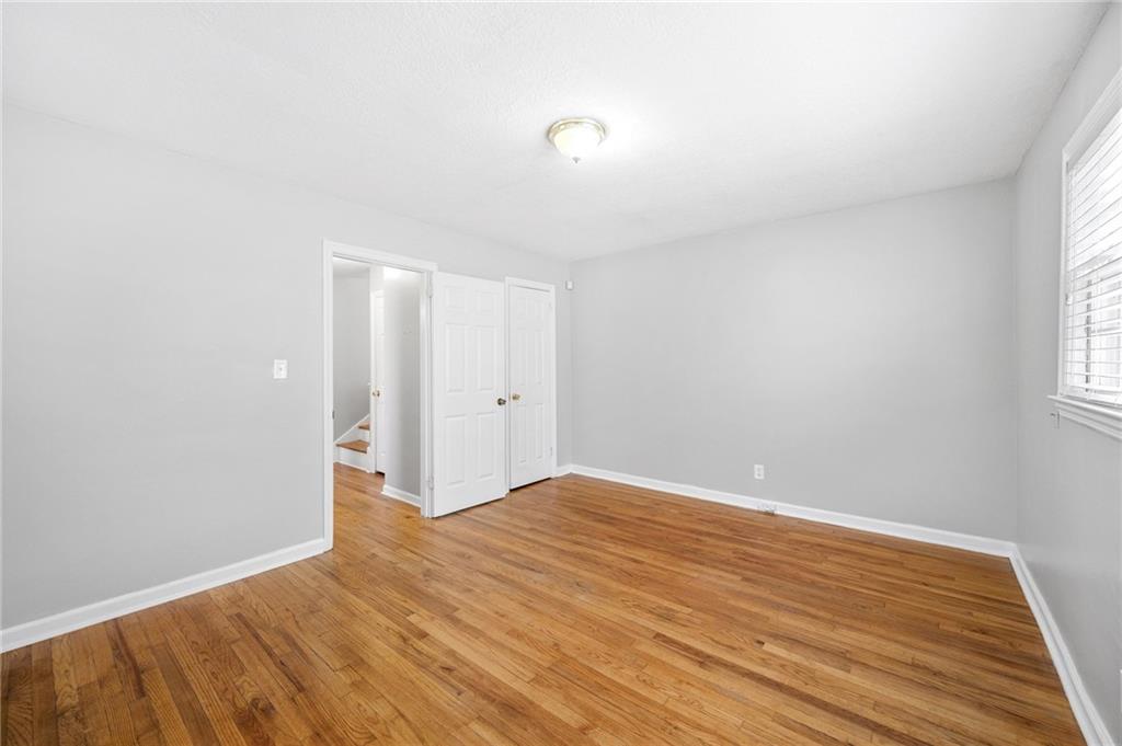 397 Waterford Road NW