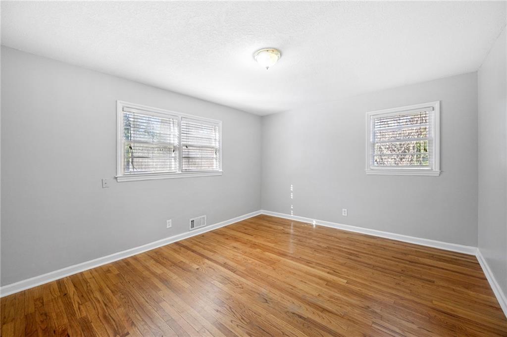 397 Waterford Road NW