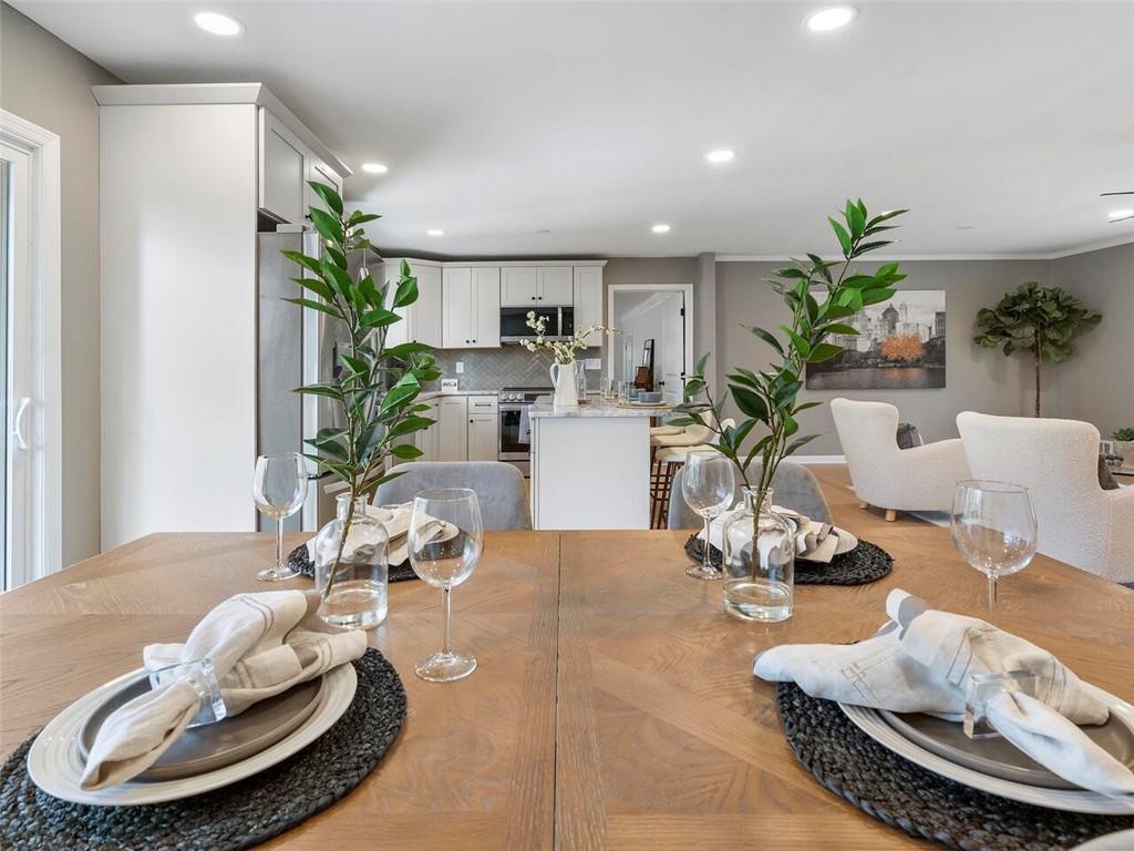 3669 Herschel Road