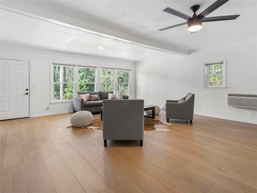 3669 Herschel Road