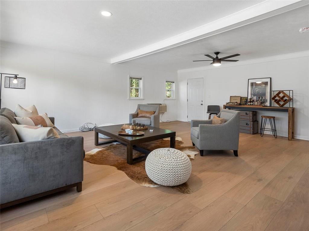 3669 Herschel Road