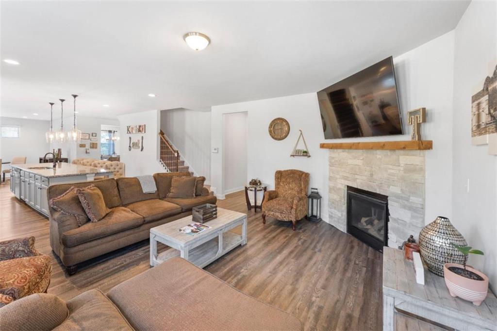 10 Fanleaf Drive