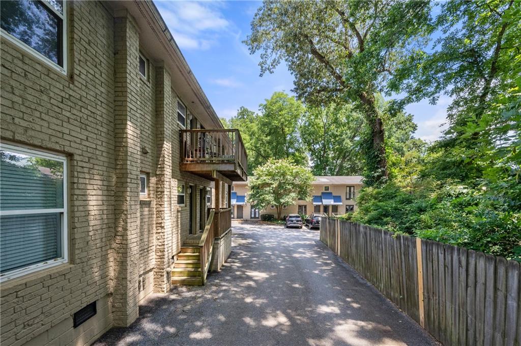 2023 Oakview Road SE Unit 121