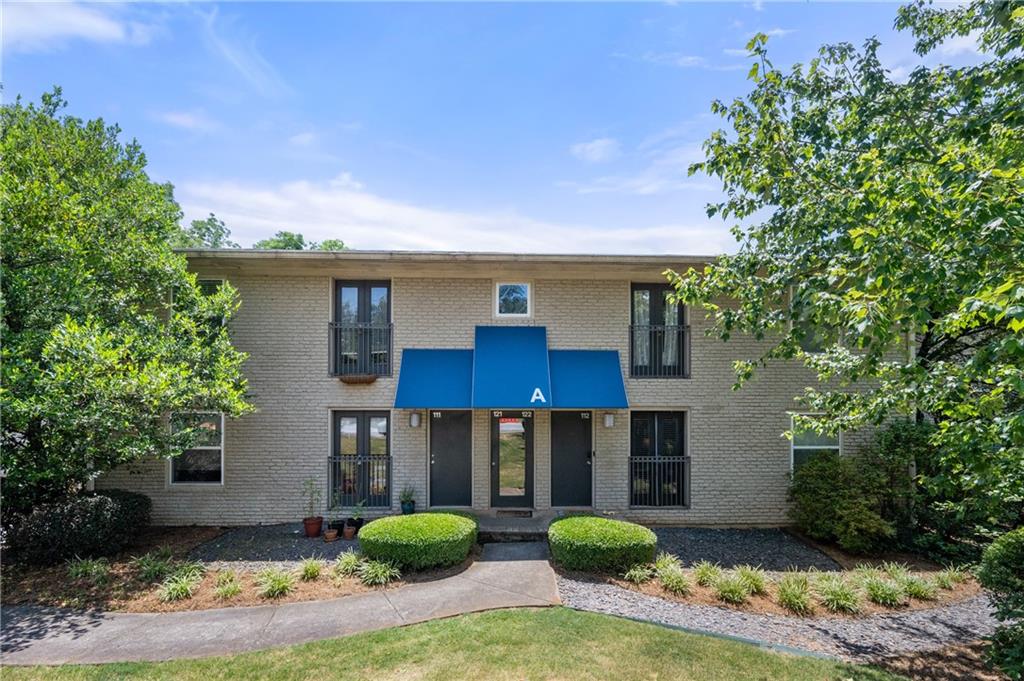 2023 Oakview Road SE Unit 121