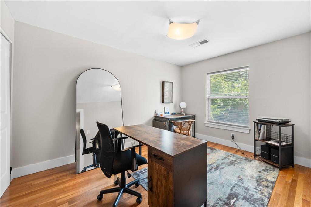 2023 Oakview Road SE Unit 121