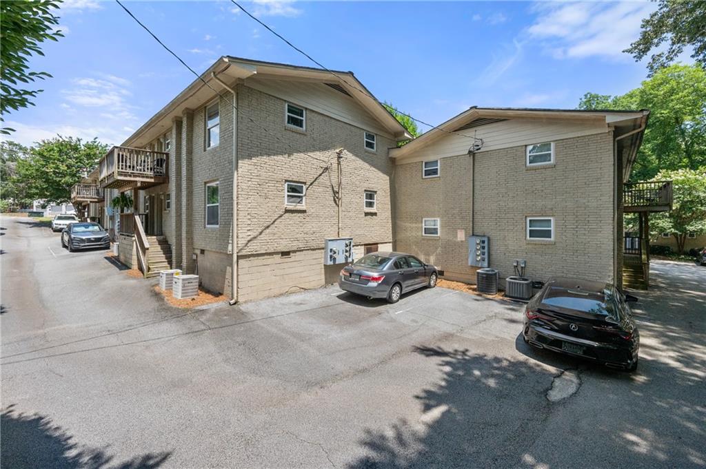 2023 Oakview Road SE Unit 121