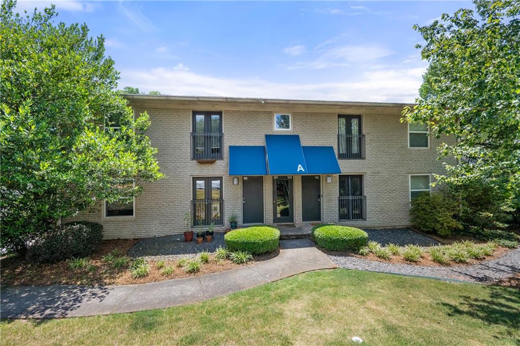 2023 Oakview Road SE Unit 121