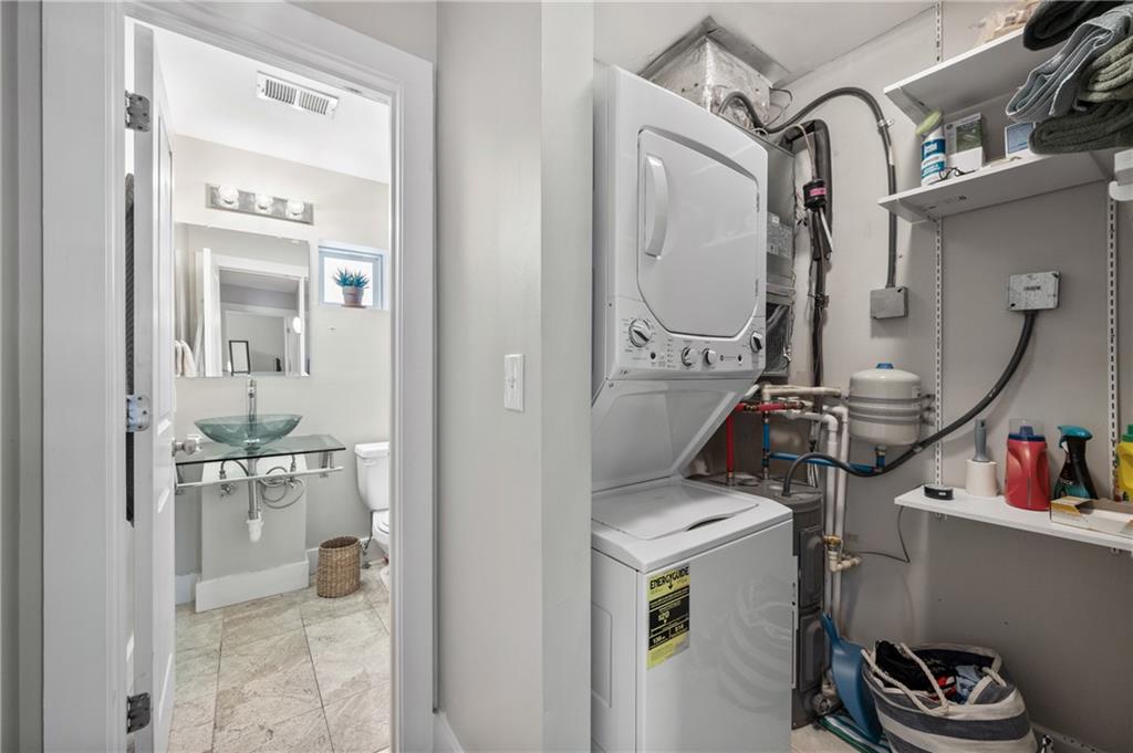 2023 Oakview Road SE Unit 121