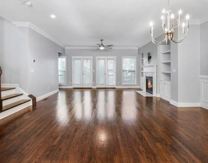 2123 W Village Lane SE