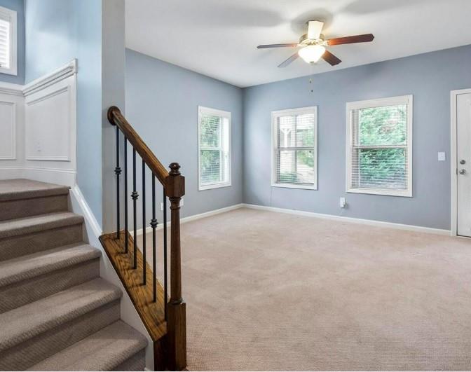 2123 W Village Lane SE