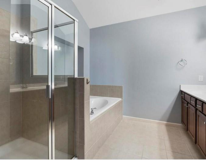 2123 W Village Lane SE