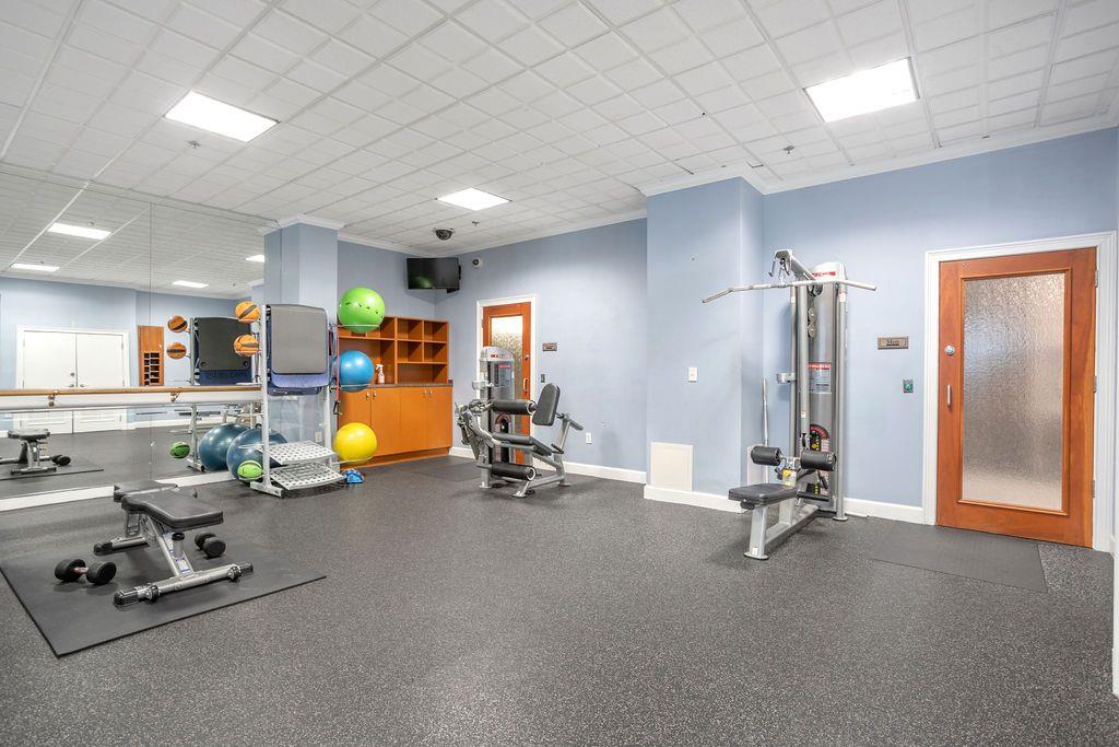 795 HAMMOND Drive Unit 713