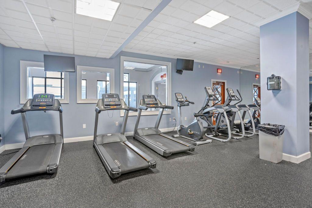 795 HAMMOND Drive Unit 713