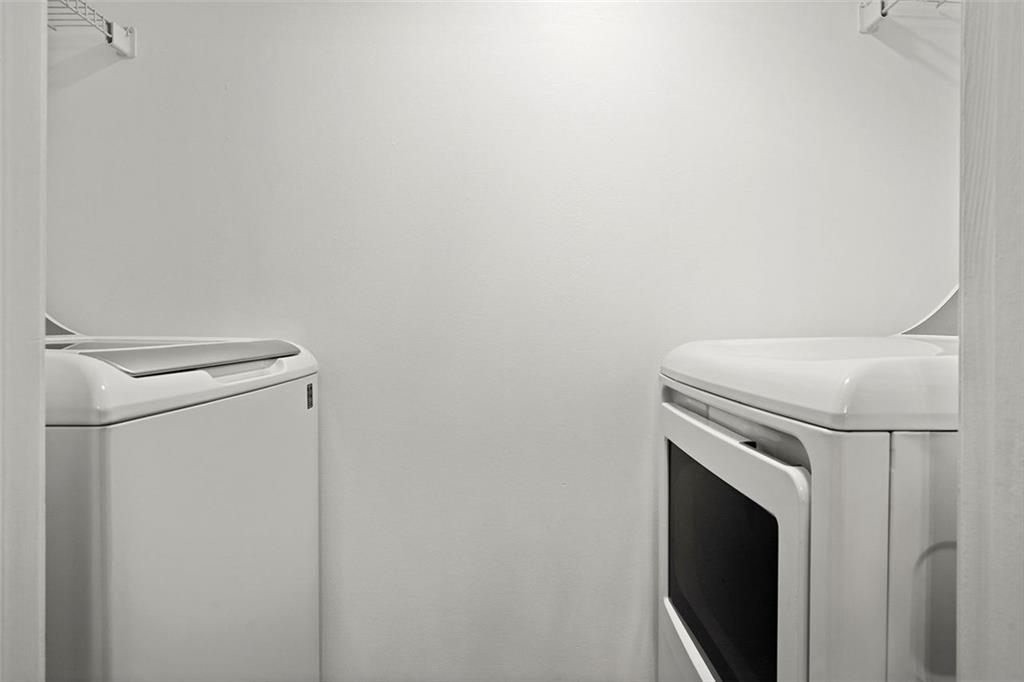 795 HAMMOND Drive Unit 713