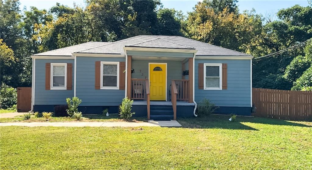737 Lee Andrews Avenue SE
