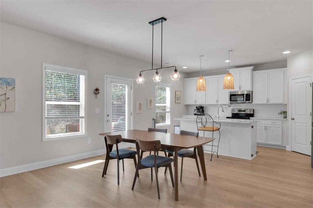 2099 EASTERWOOD Terrace