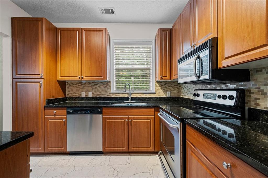 10 PERIMETER SUMMIT Boulevard NE Unit 2110