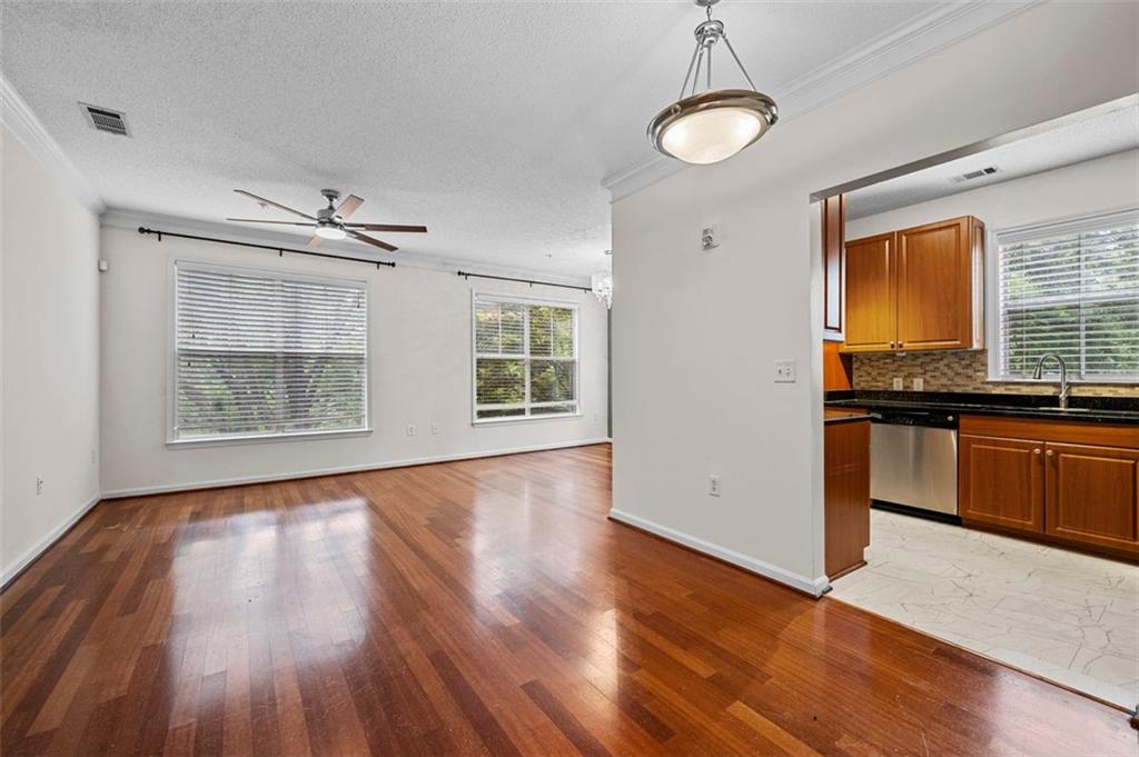 10 PERIMETER SUMMIT Boulevard NE Unit 2110