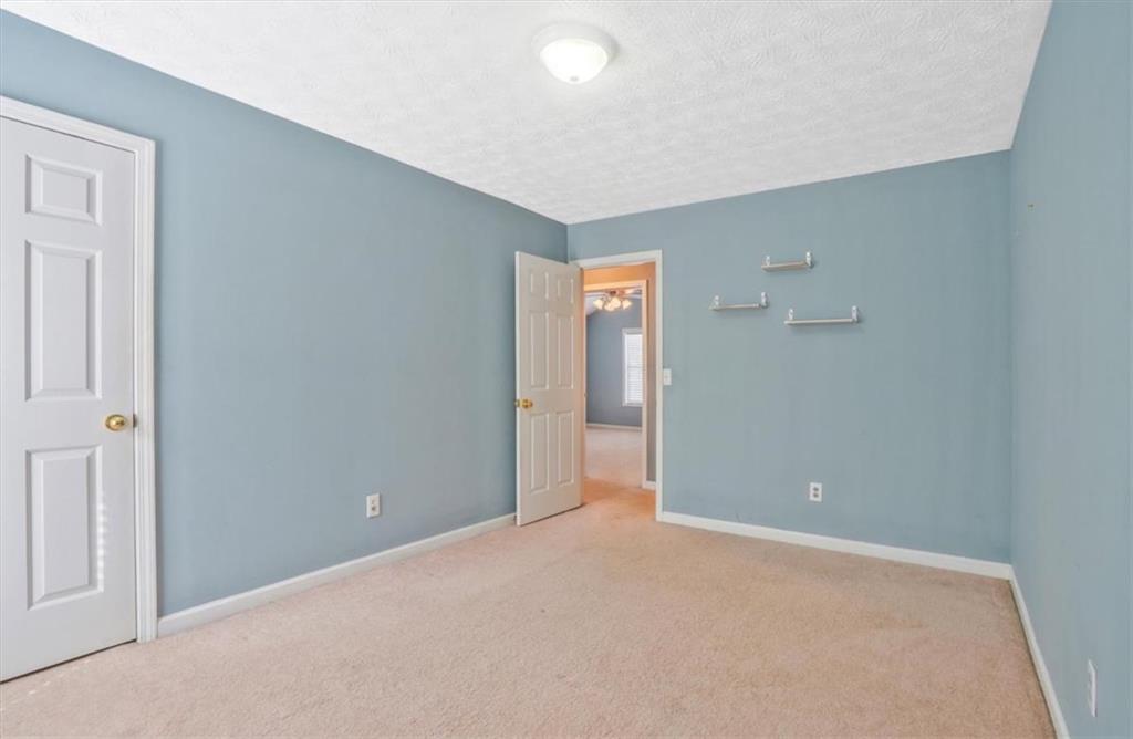 375 Shadetree Lane