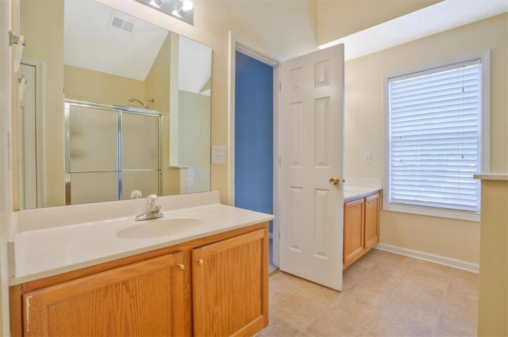 375 Shadetree Lane