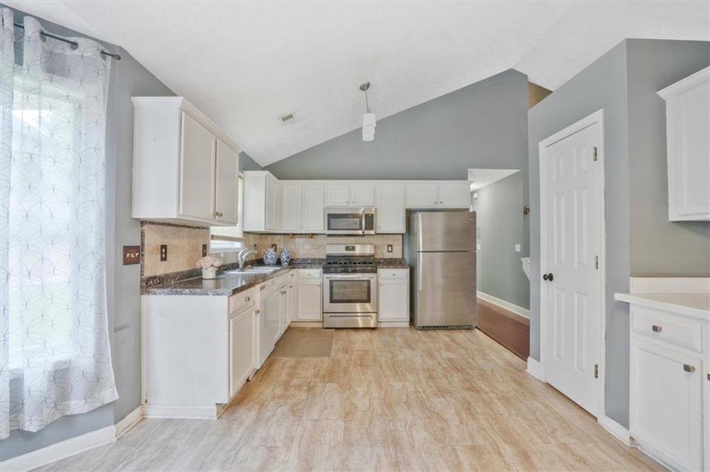 375 Shadetree Lane