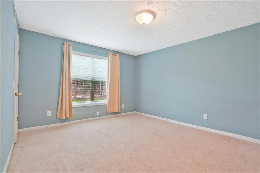 375 Shadetree Lane