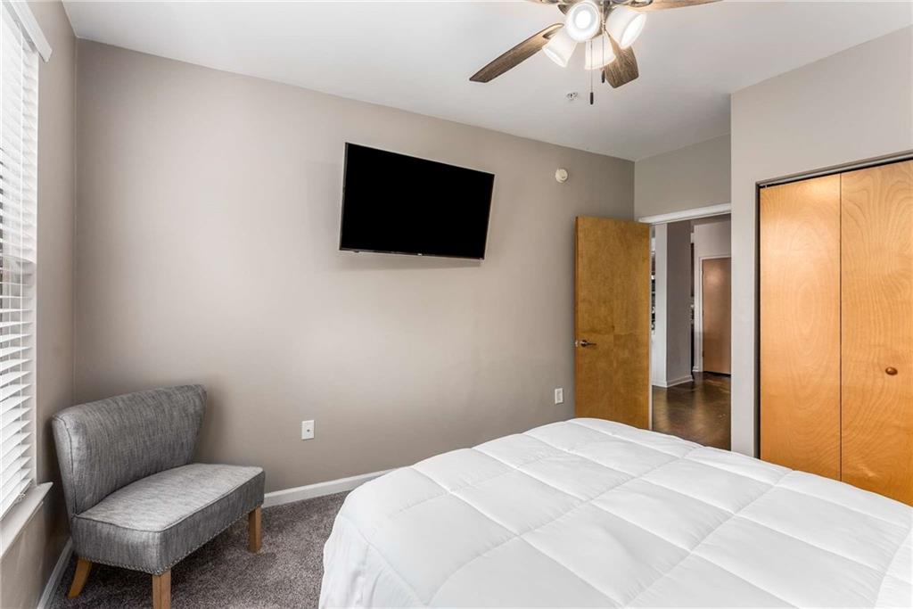 898 Oak Street SW Unit 1301