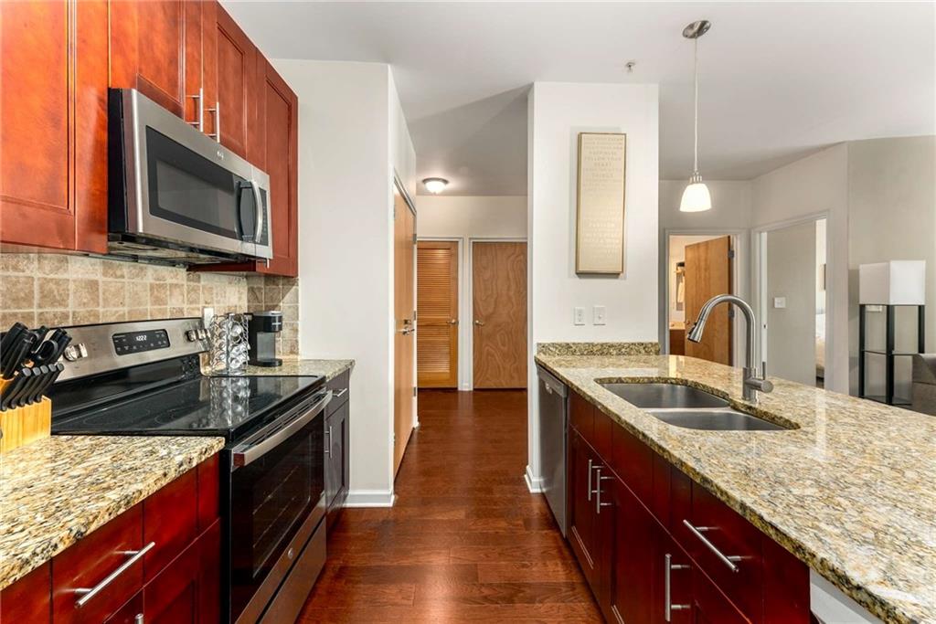 898 Oak Street SW Unit 1301