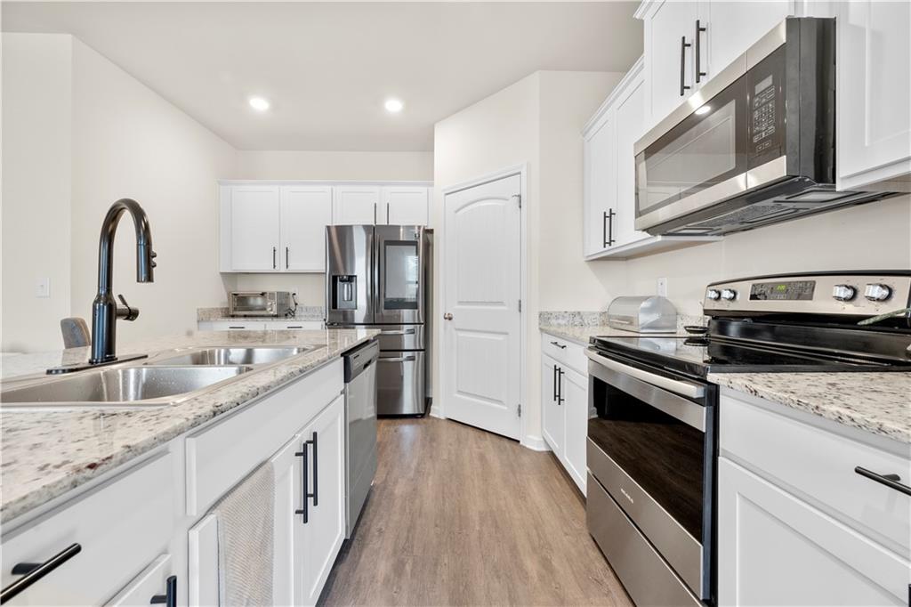 5184 Barberry Avenue