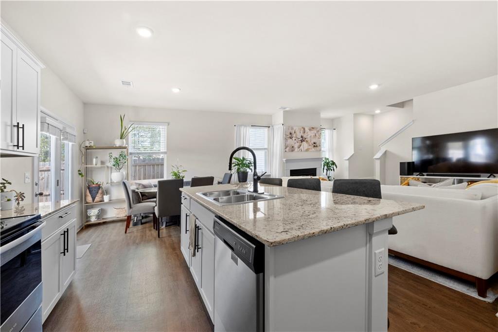 5184 Barberry Avenue