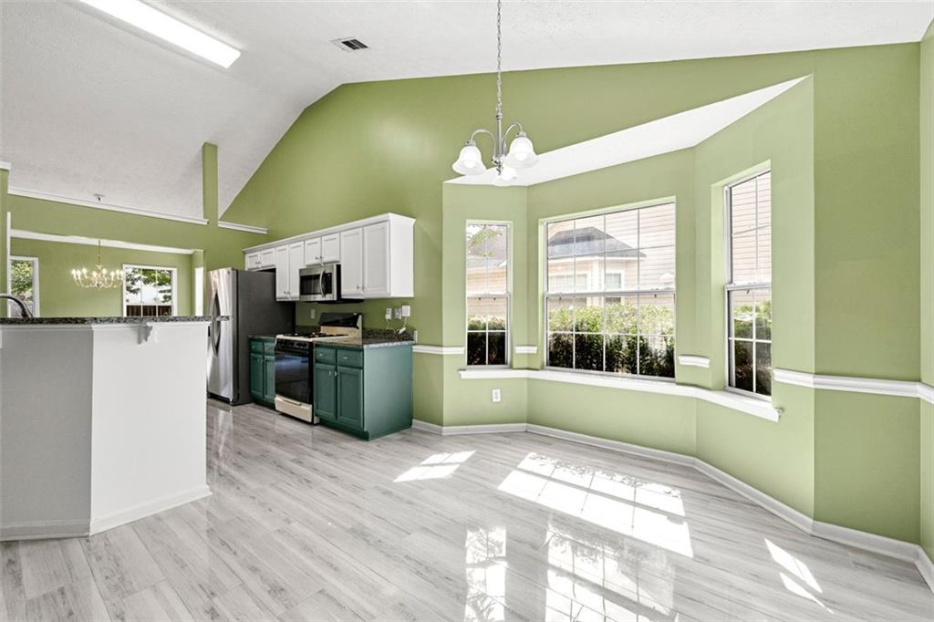 7085 DUNCAN Walk