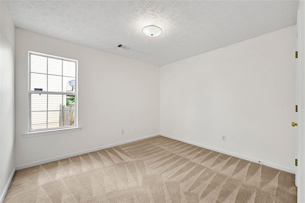 7085 DUNCAN Walk