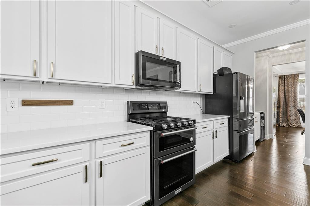 2095 Sparrowhawk Court