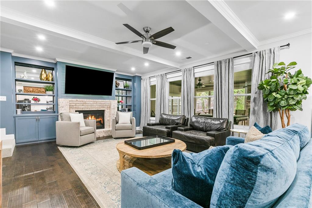 2095 Sparrowhawk Court