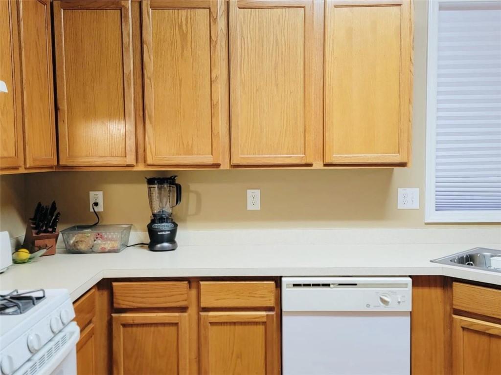 6904 Silver Bend Place