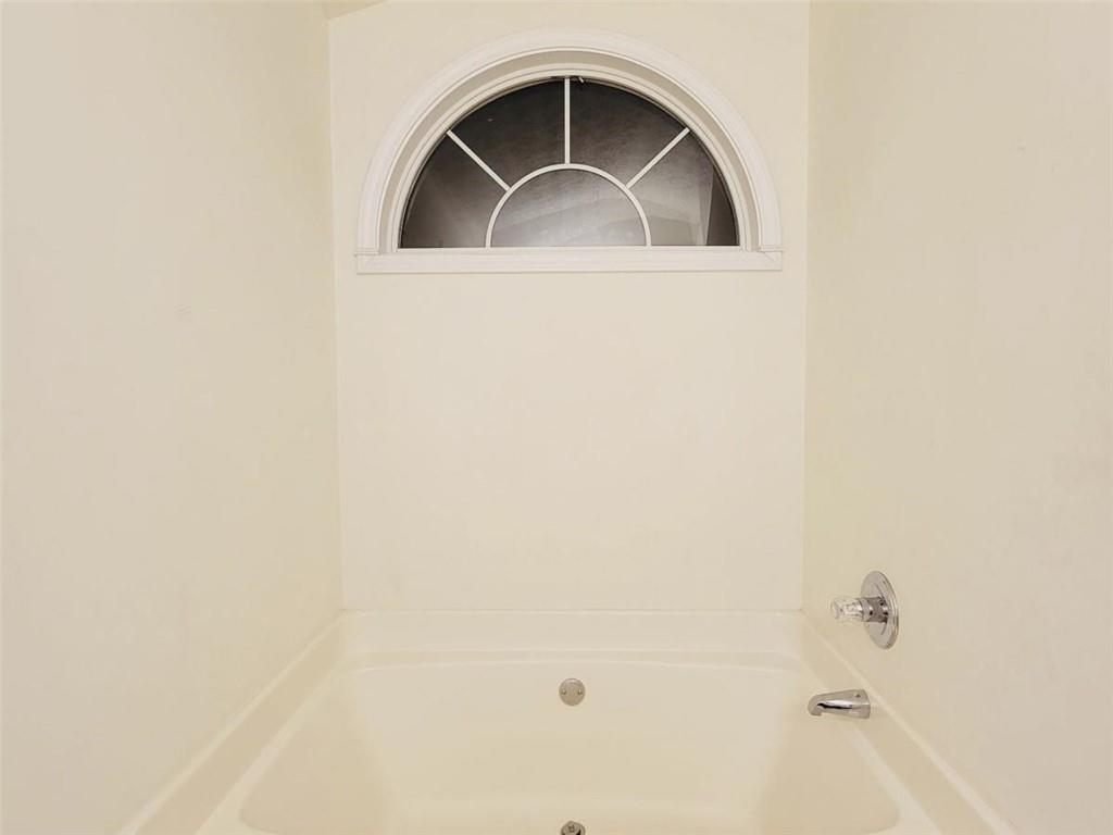 6904 Silver Bend Place