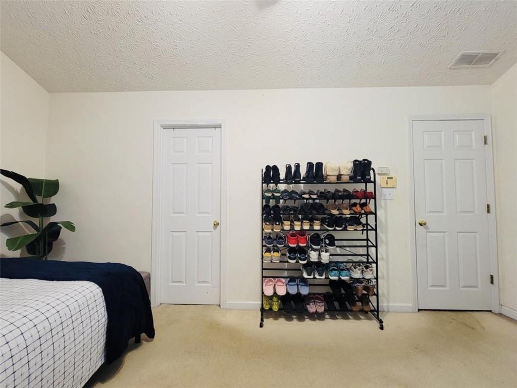 6904 Silver Bend Place