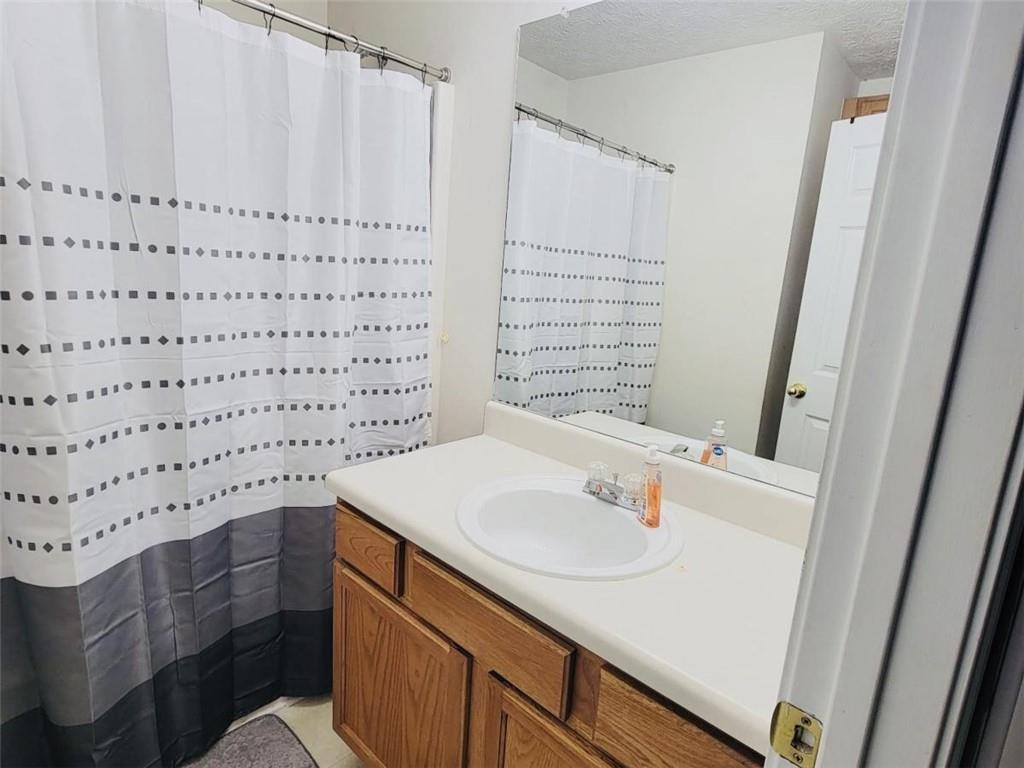 6904 Silver Bend Place