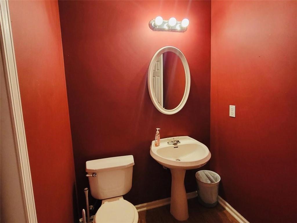 6904 Silver Bend Place