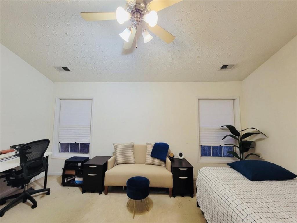 6904 Silver Bend Place