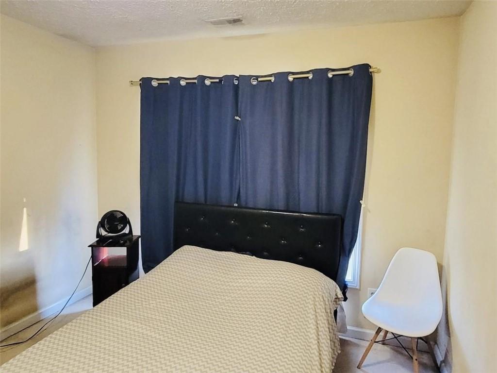 6904 Silver Bend Place