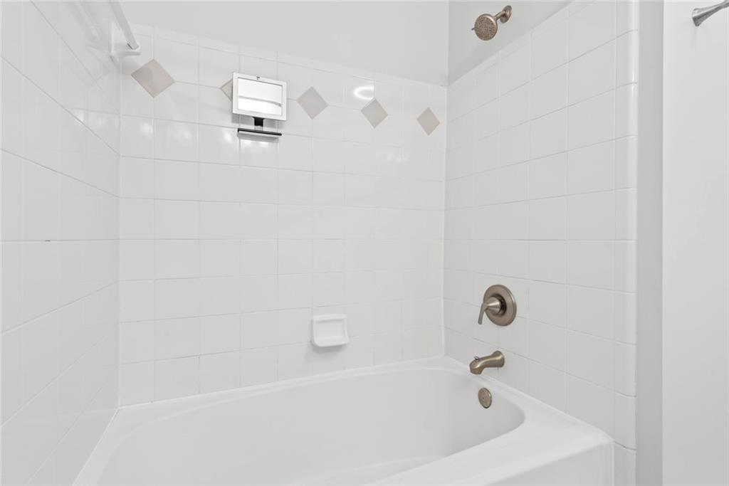 955 Juniper Street NE Unit 4324