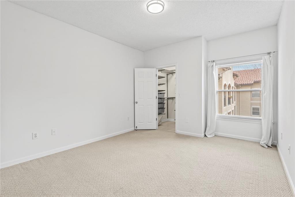 955 Juniper Street NE Unit 4324