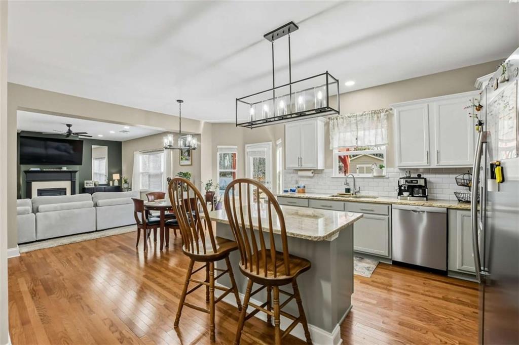 7080 Roselake Circle