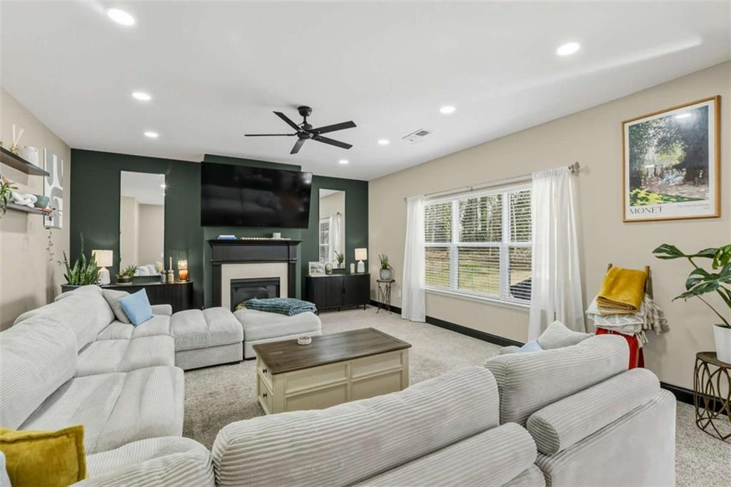 7080 Roselake Circle