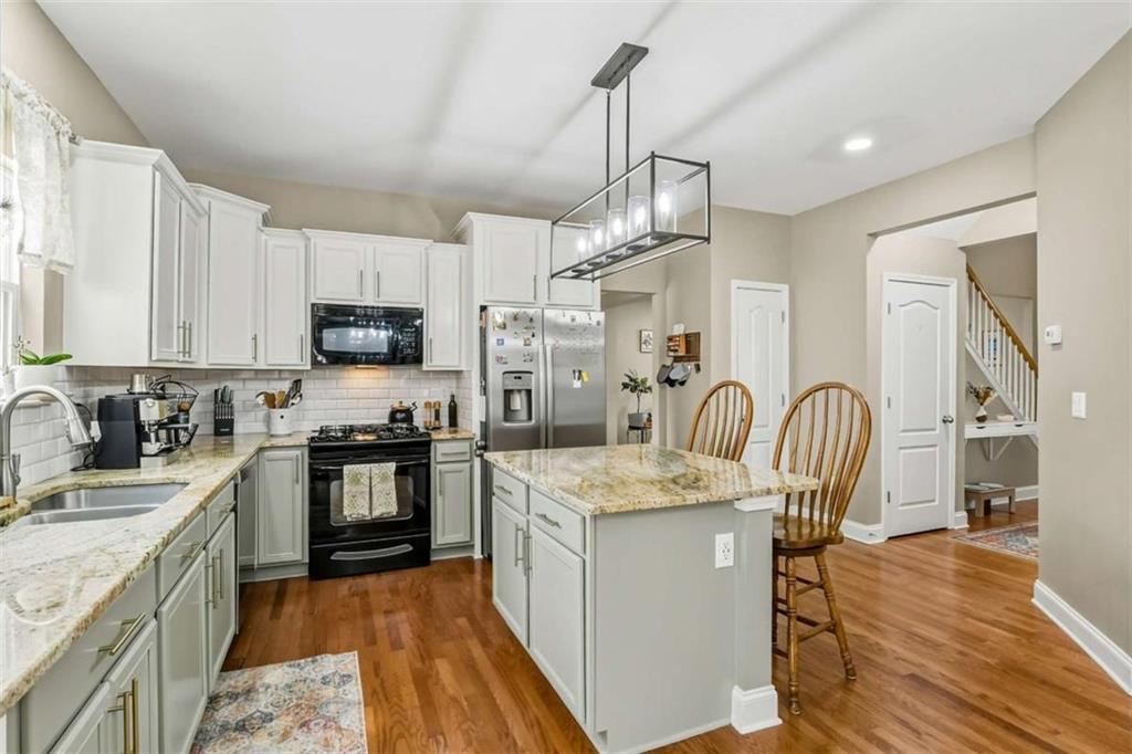 7080 Roselake Circle