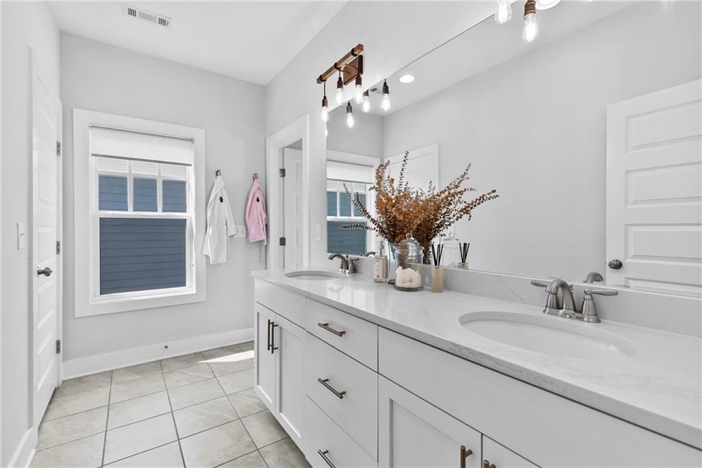 1472 Fairmont Avenue NW