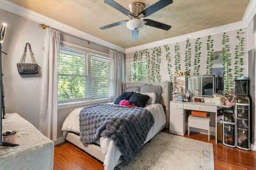 311 Lakemoore Drive