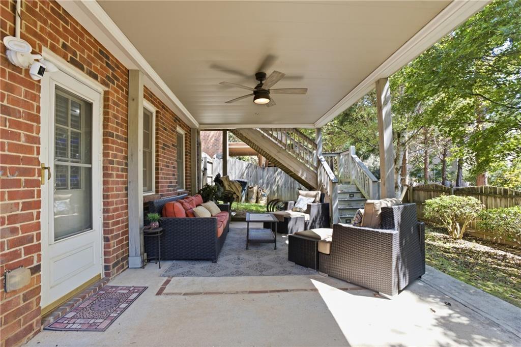1003 Wescott Lane